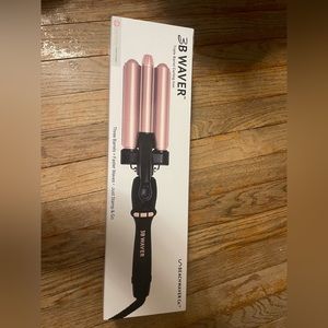 Beachwaver Co.
Midnight Rose 3B Waver-Brand New still in box